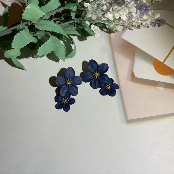 Dark Blue Flower Earrings - Picture 2 of 4